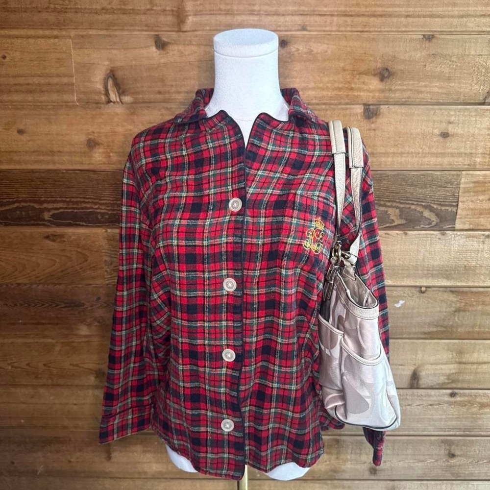 Y2K Ralph LaurenRed and black plaid button-up shirt with embroidered logo